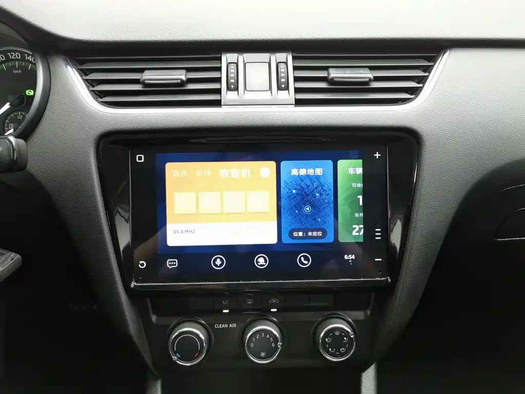 Skoda Octavia — миниатюра 12