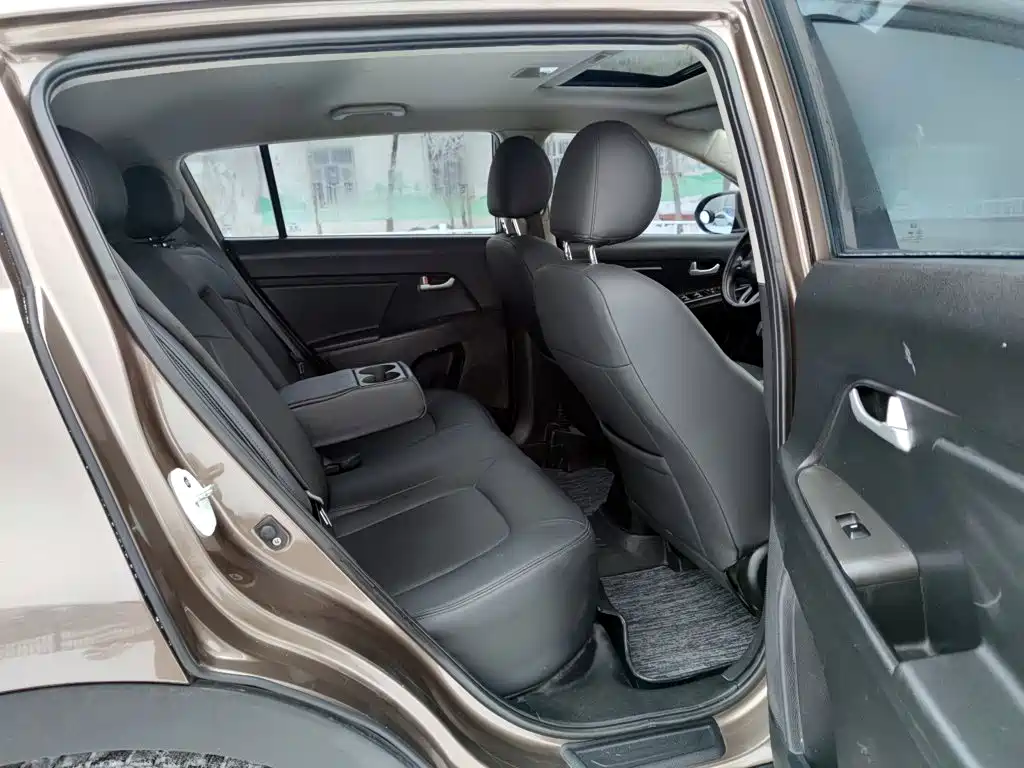 Kia Sportage — миниатюра 10