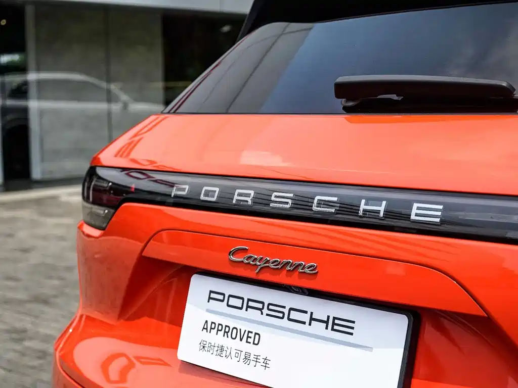 Porsche Cayenne — миниатюра 14