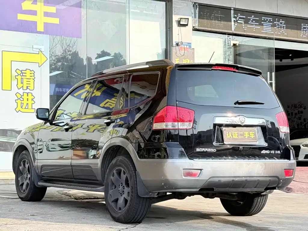 Kia Borrego — миниатюра 16