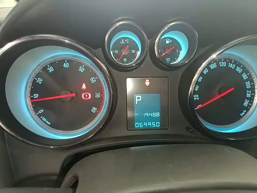 Buick Excelle — миниатюра 12