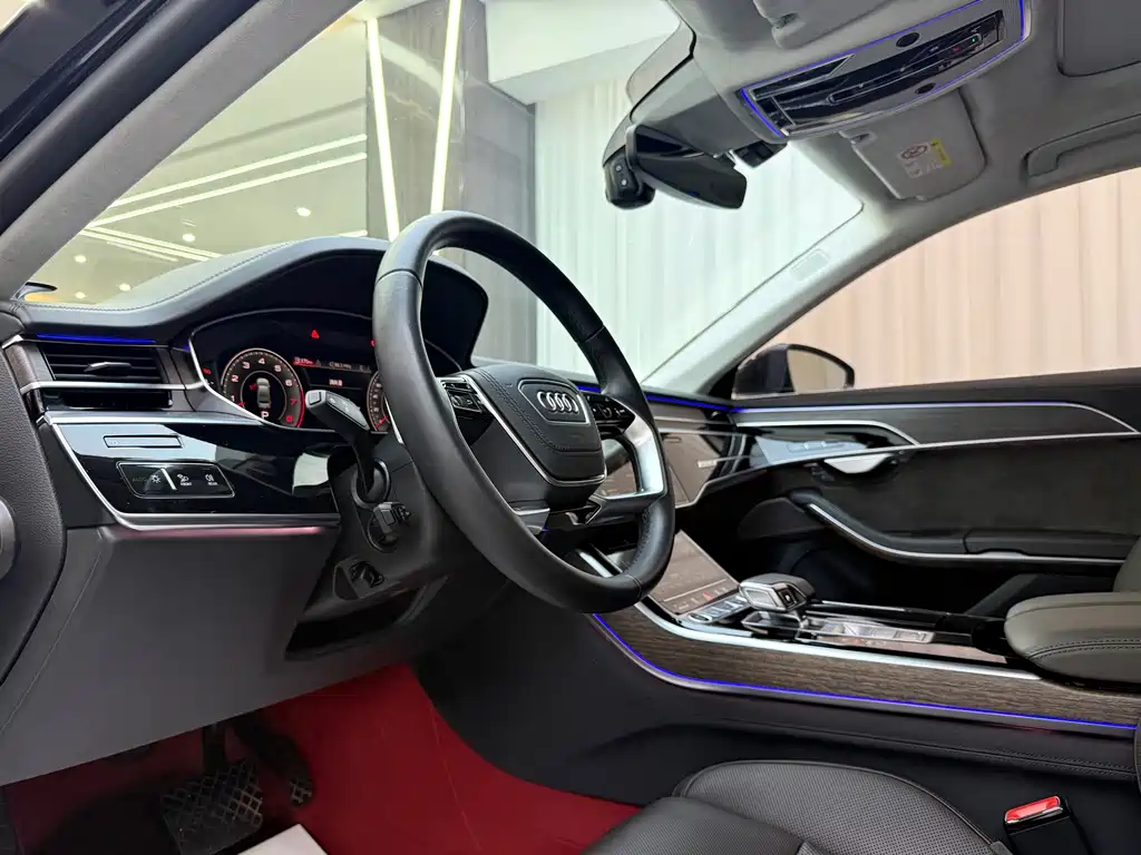 Audi A8 — миниатюра 5