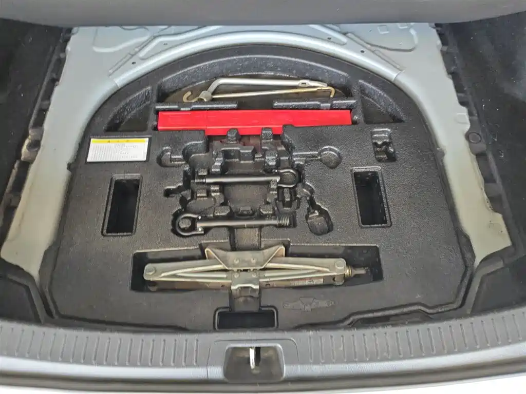 Toyota Corolla Levin 2019 185T CVT Luxury VI