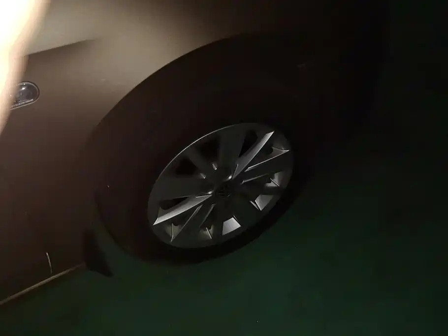 Volkswagen Jetta — миниатюра 6