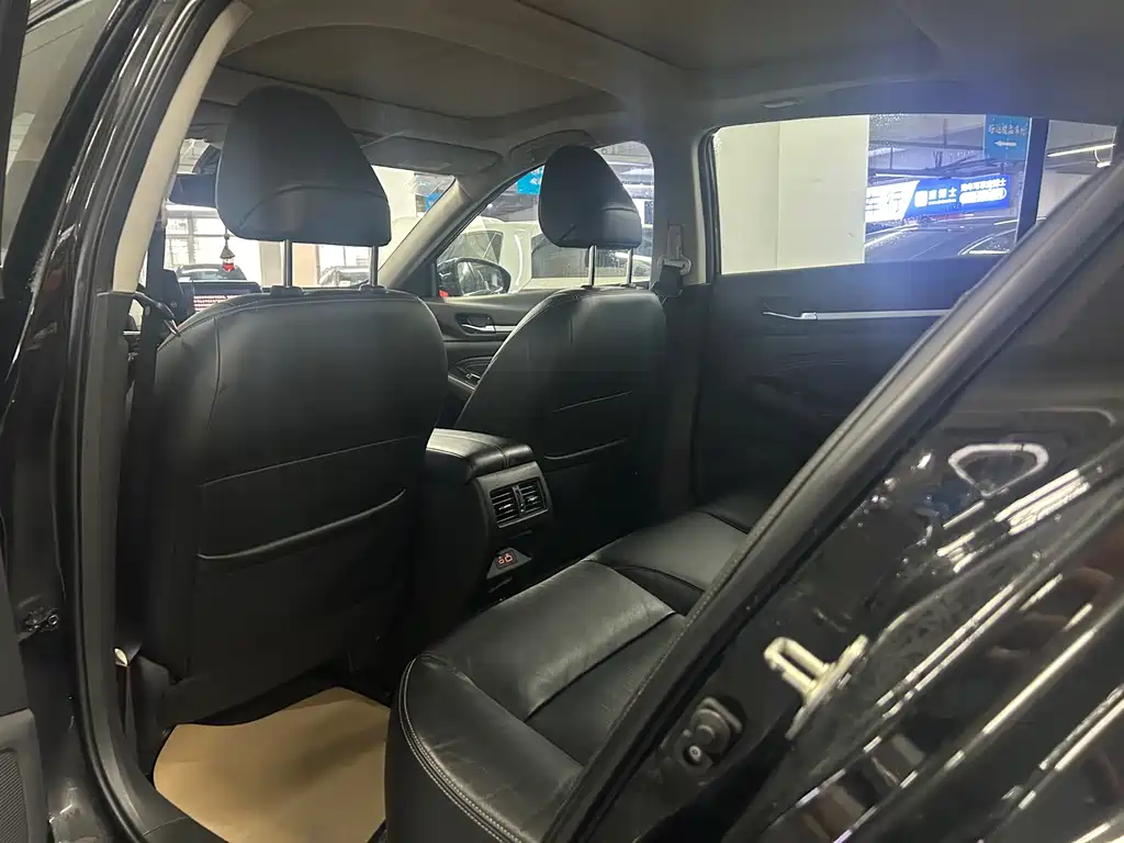 Nissan Altima 2020 2.0L XL Upper