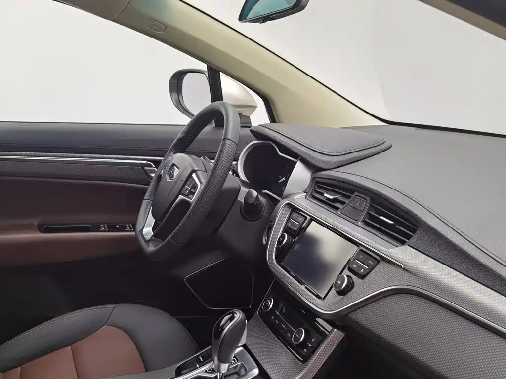 Geely Emgrand GS — миниатюра 22
