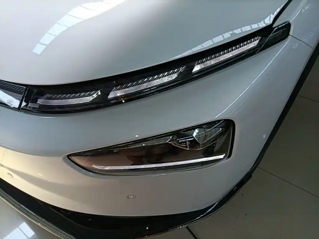 XPeng G3 — миниатюра 24