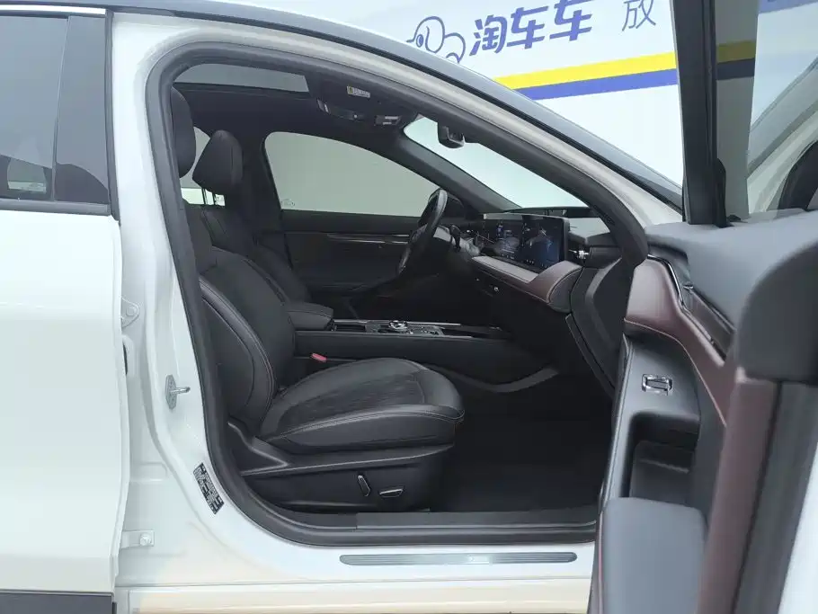 Ford Mondeo — миниатюра 8