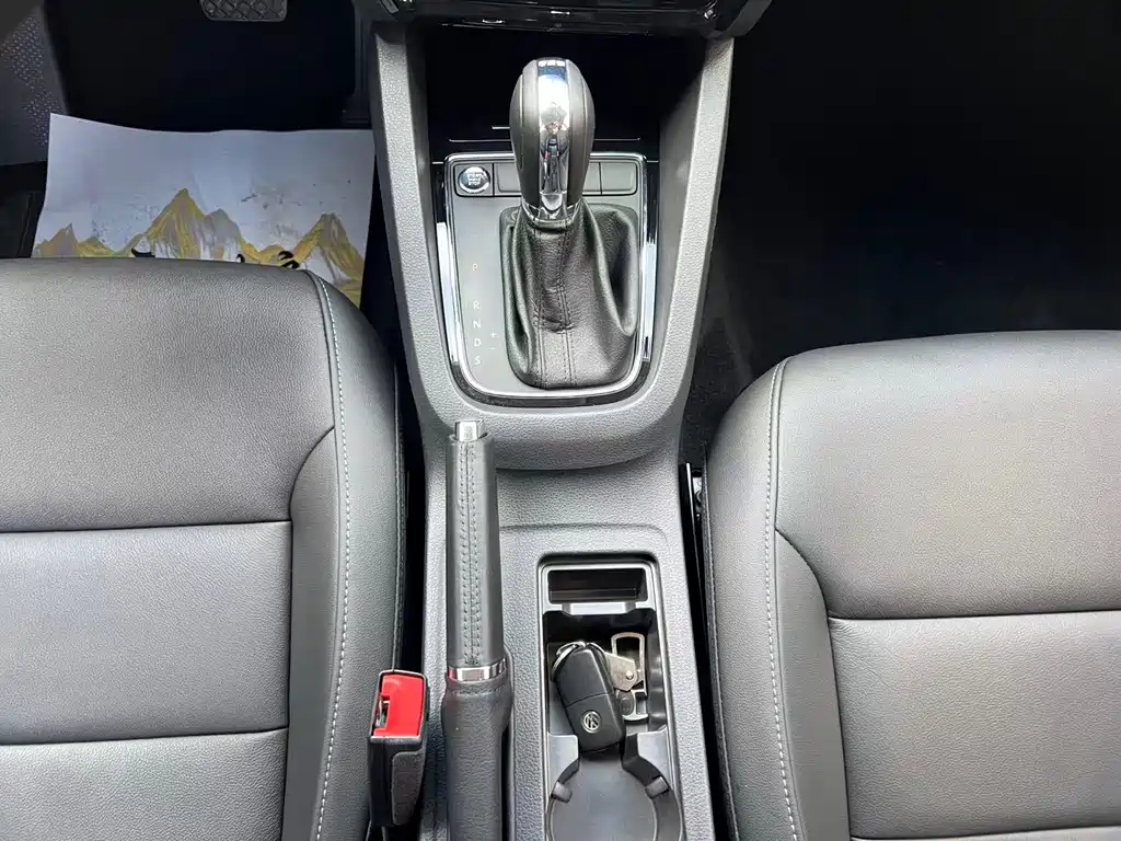 Volkswagen Sagitar — миниатюра 13