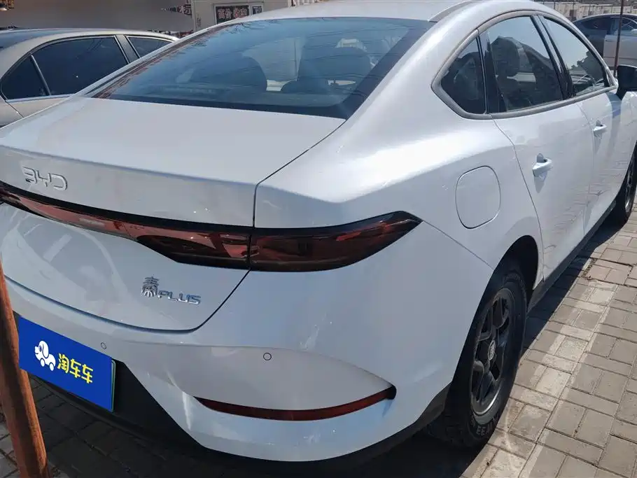 BYD QIN L