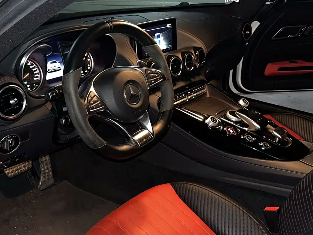 MERCEDES-BENZ AMG GT