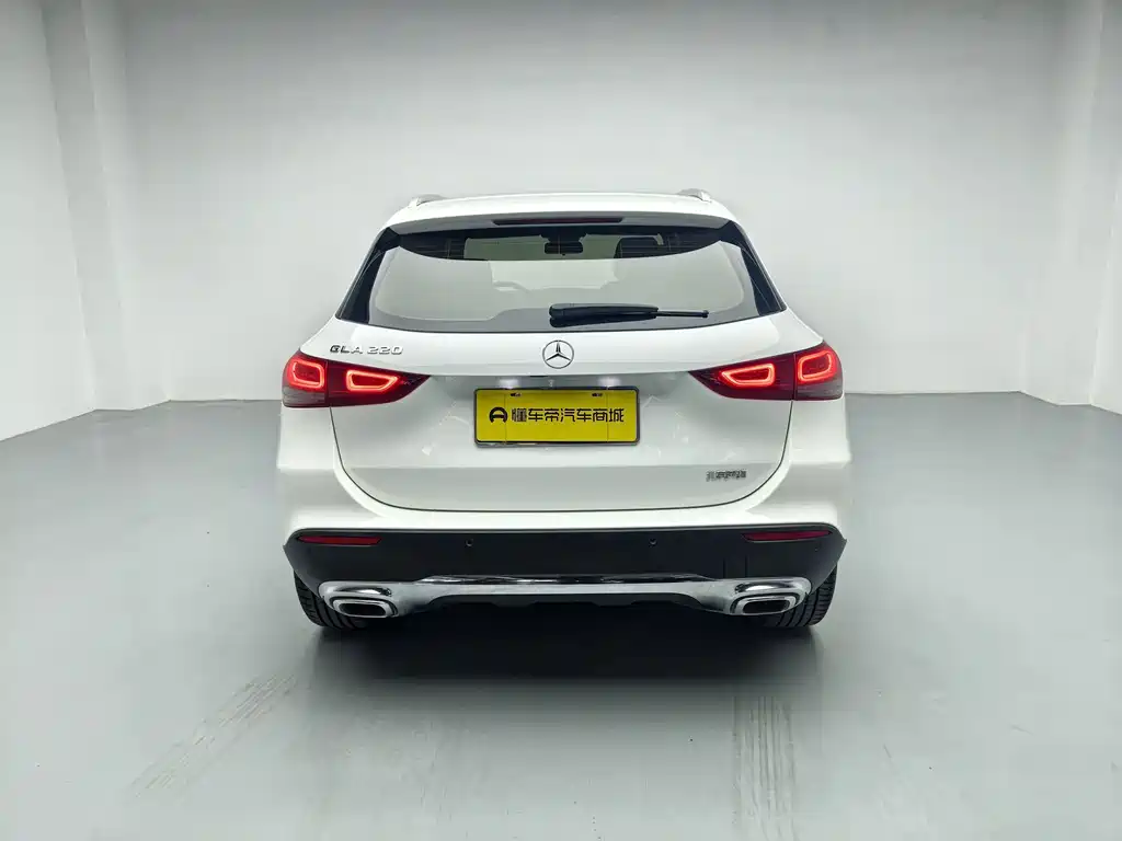 Mercedes-Benz GLA — миниатюра 10