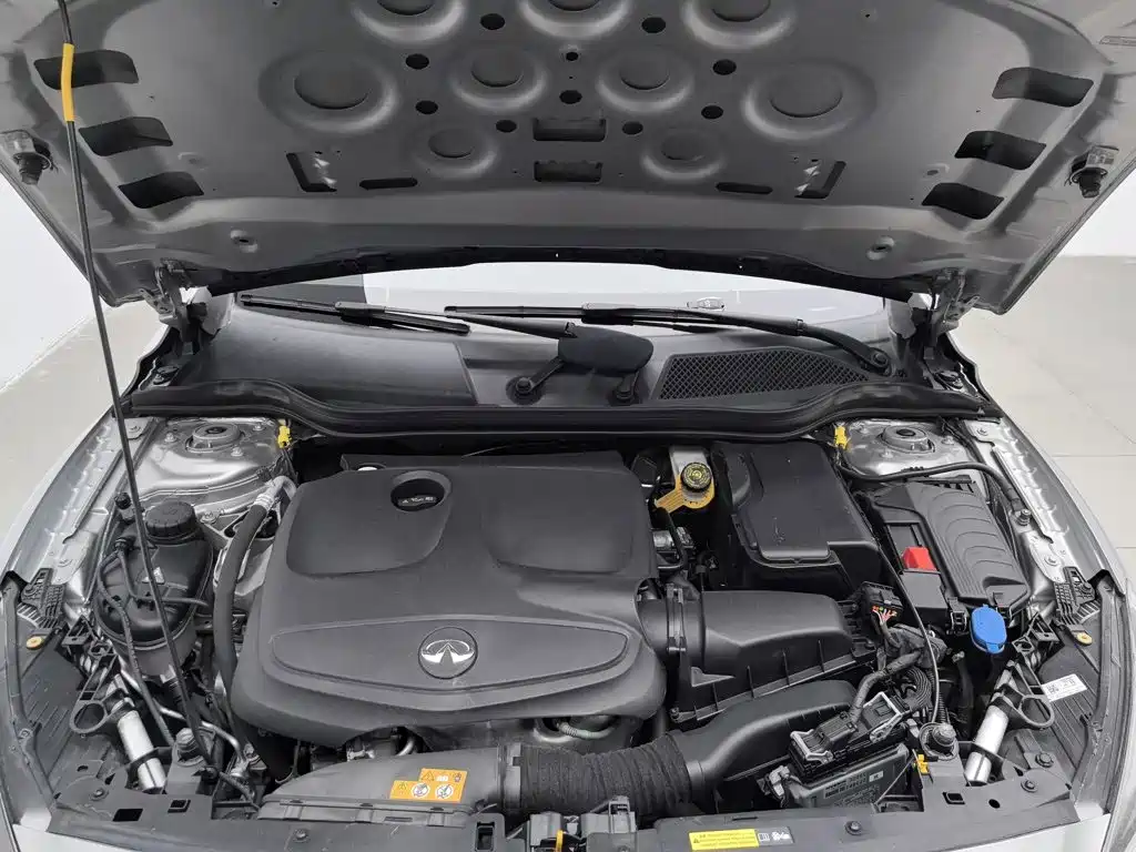 Infiniti QX30 — миниатюра 6