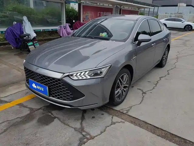2022 BYD Qin