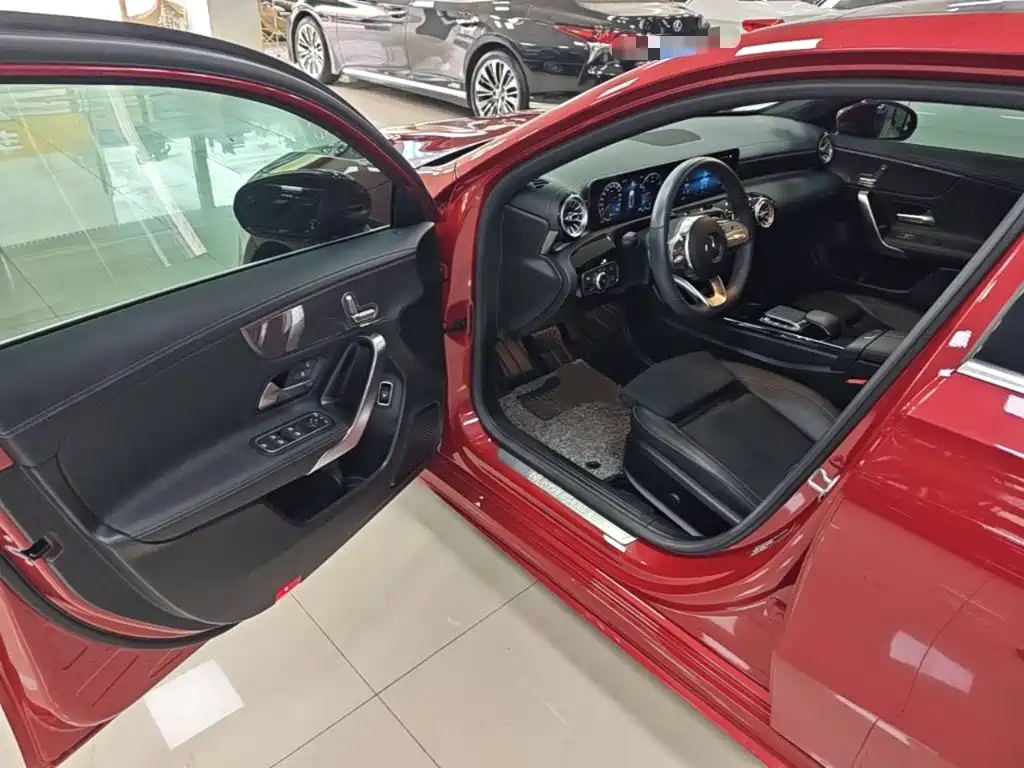 Mercedes-Benz A-Class — миниатюра 16