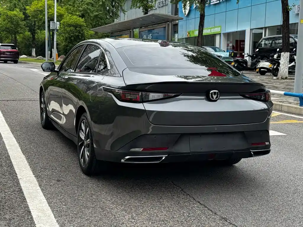 Changan Yida — миниатюра 24