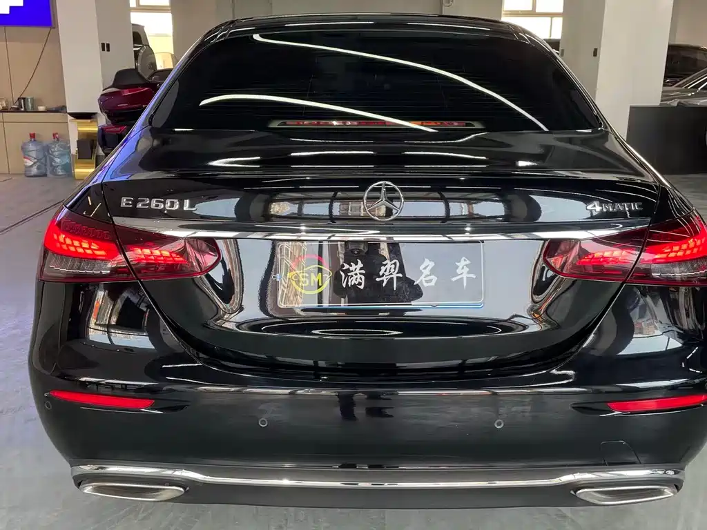 MERCEDES-BENZ E CLASS