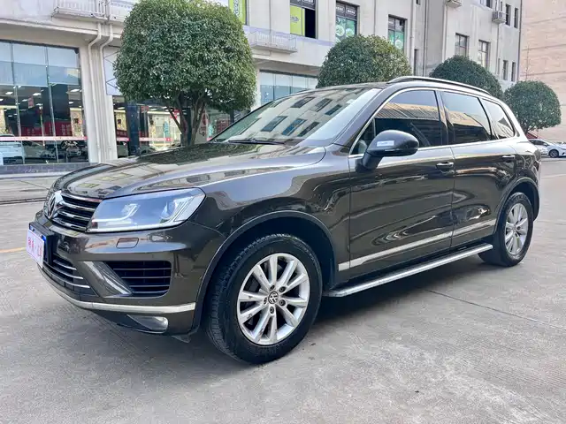 VOLKSWAGEN TOUAREG 2017