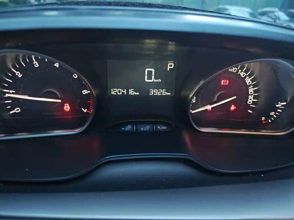 Peugeot 2008 — миниатюра 13