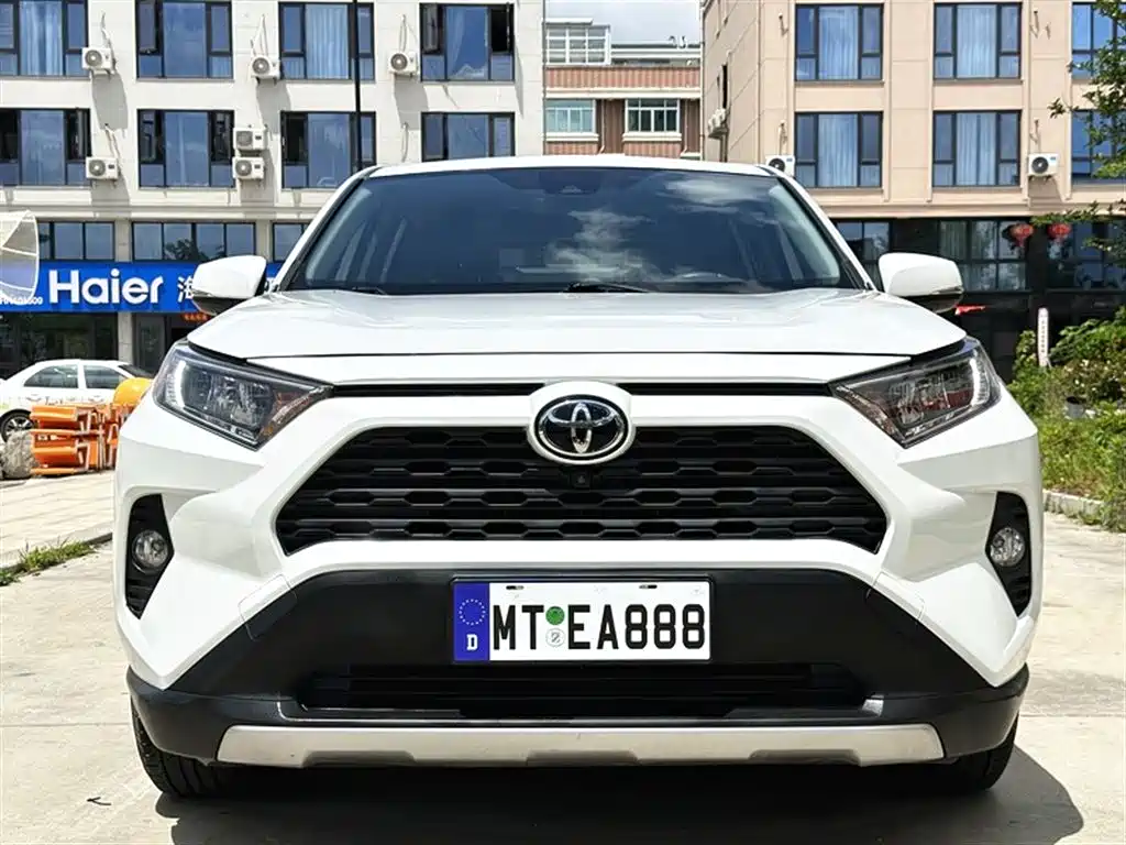 Toyota RAV4 2021 2.0L CVT
