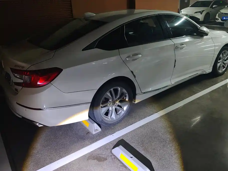 Honda Accord — миниатюра 3
