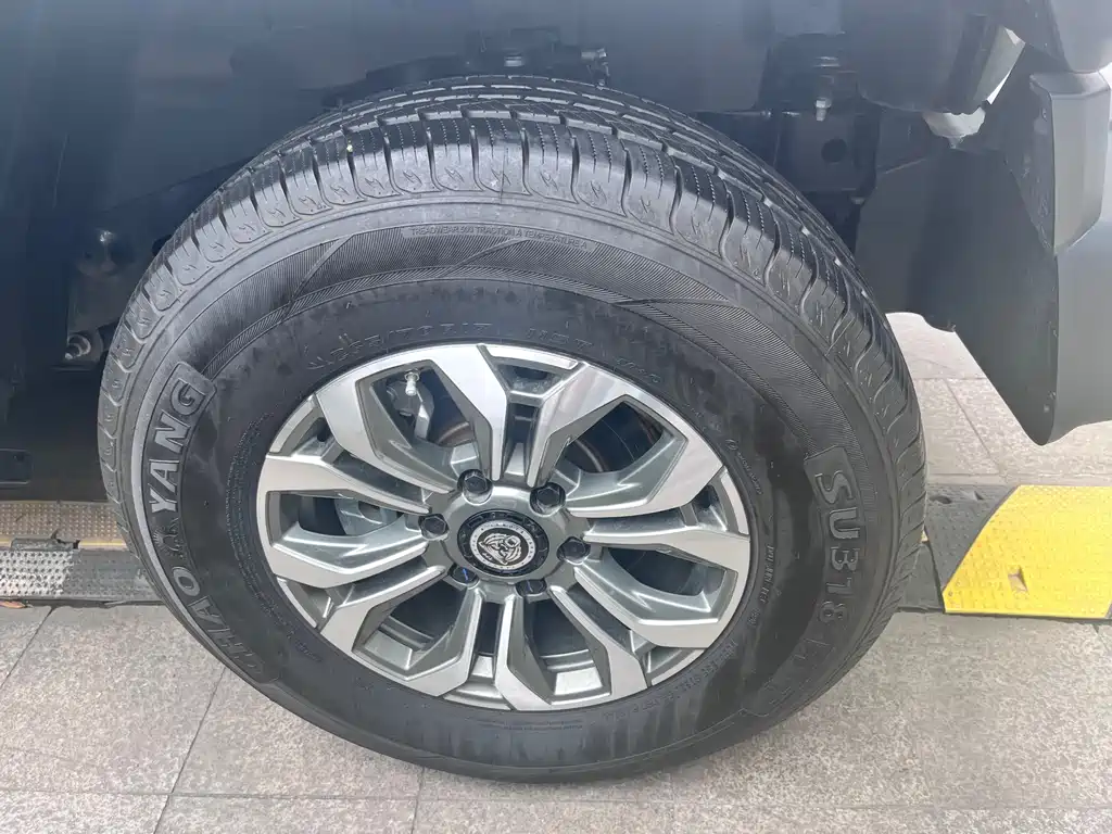 212 T01 2024 2.0T