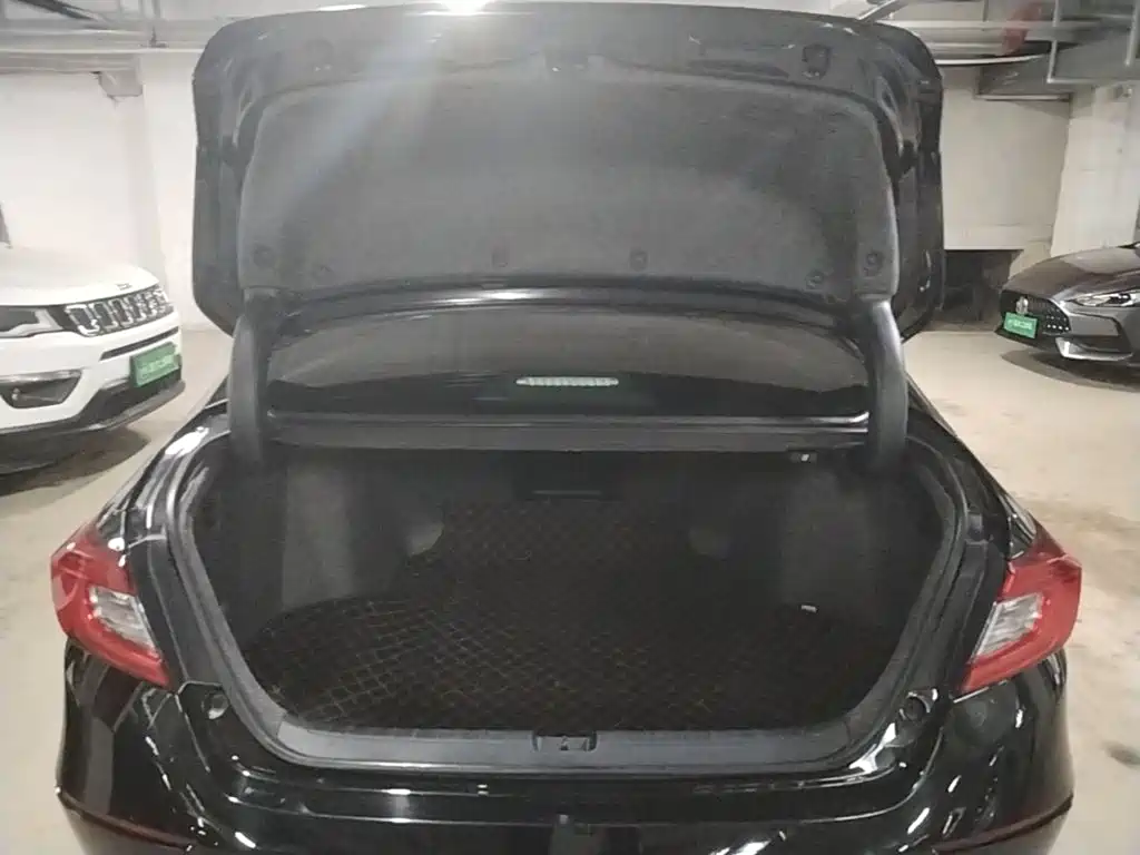 Honda Accord — миниатюра 15