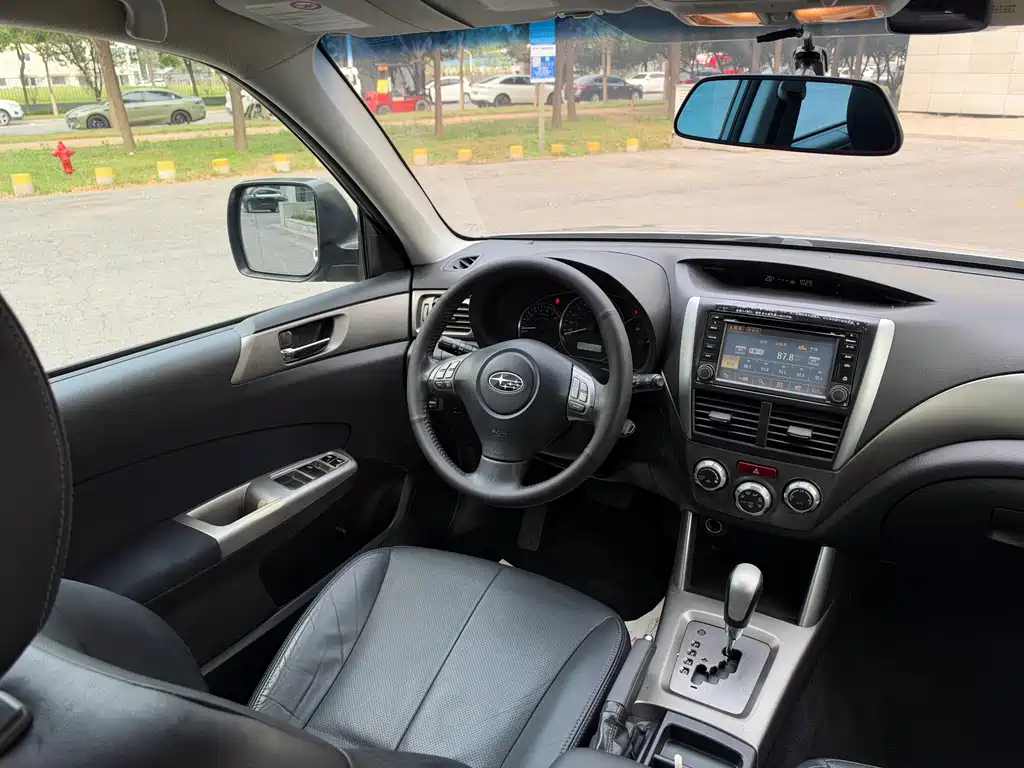Subaru Forester — миниатюра 8