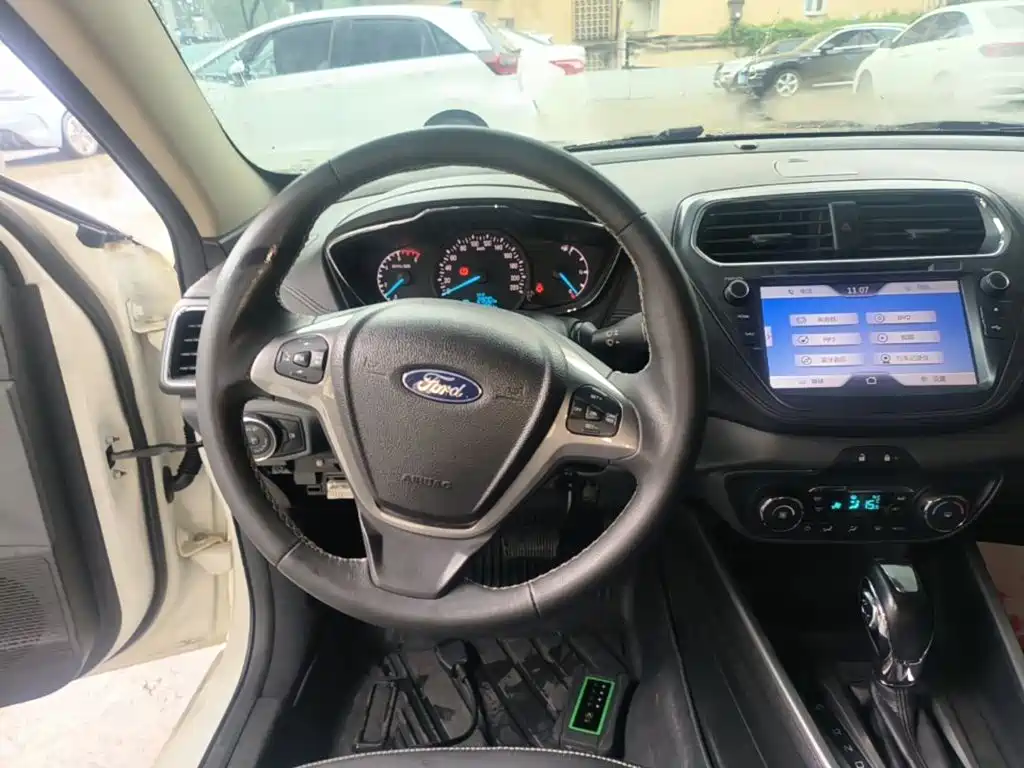 Ford Escort — миниатюра 11