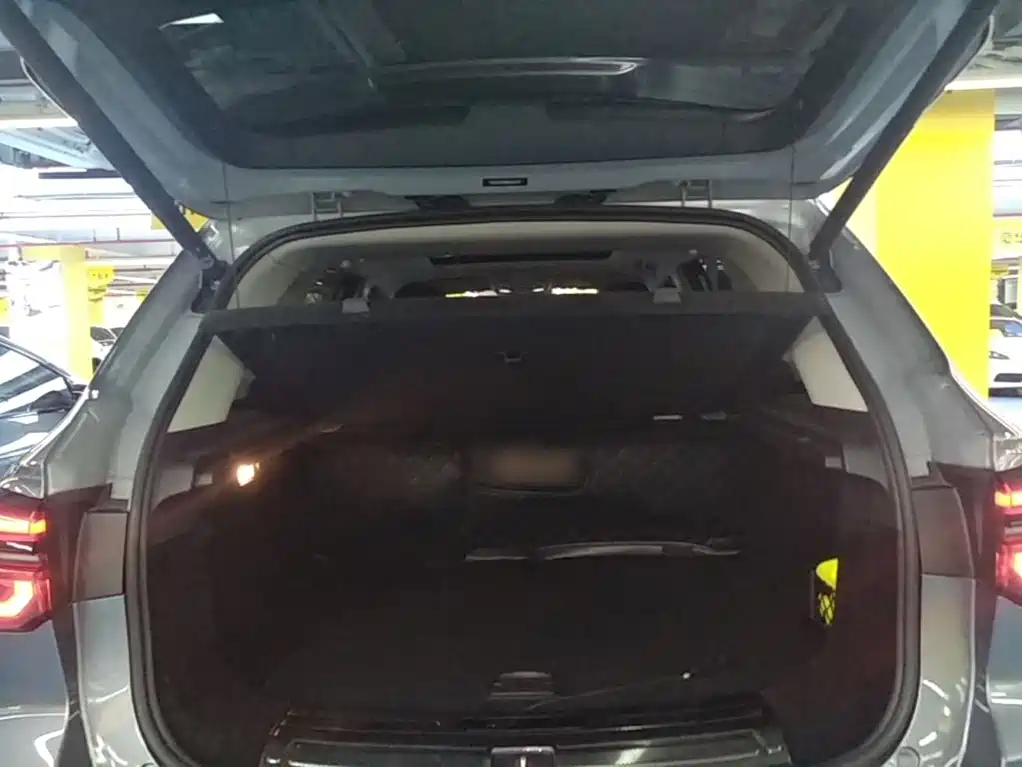 Roewe RX5 New Energy — миниатюра 19