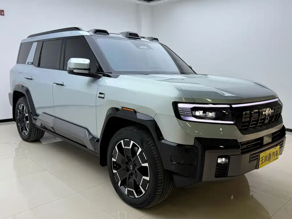 Fangchengbao Leopard 8 8 2025 Flagship 6 мест