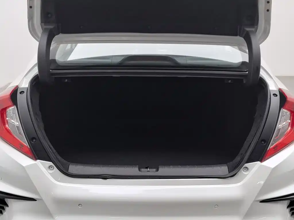 Honda Civic — миниатюра 16