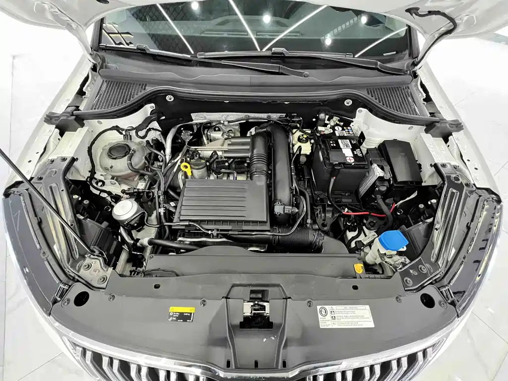 Skoda Karoq — миниатюра 20