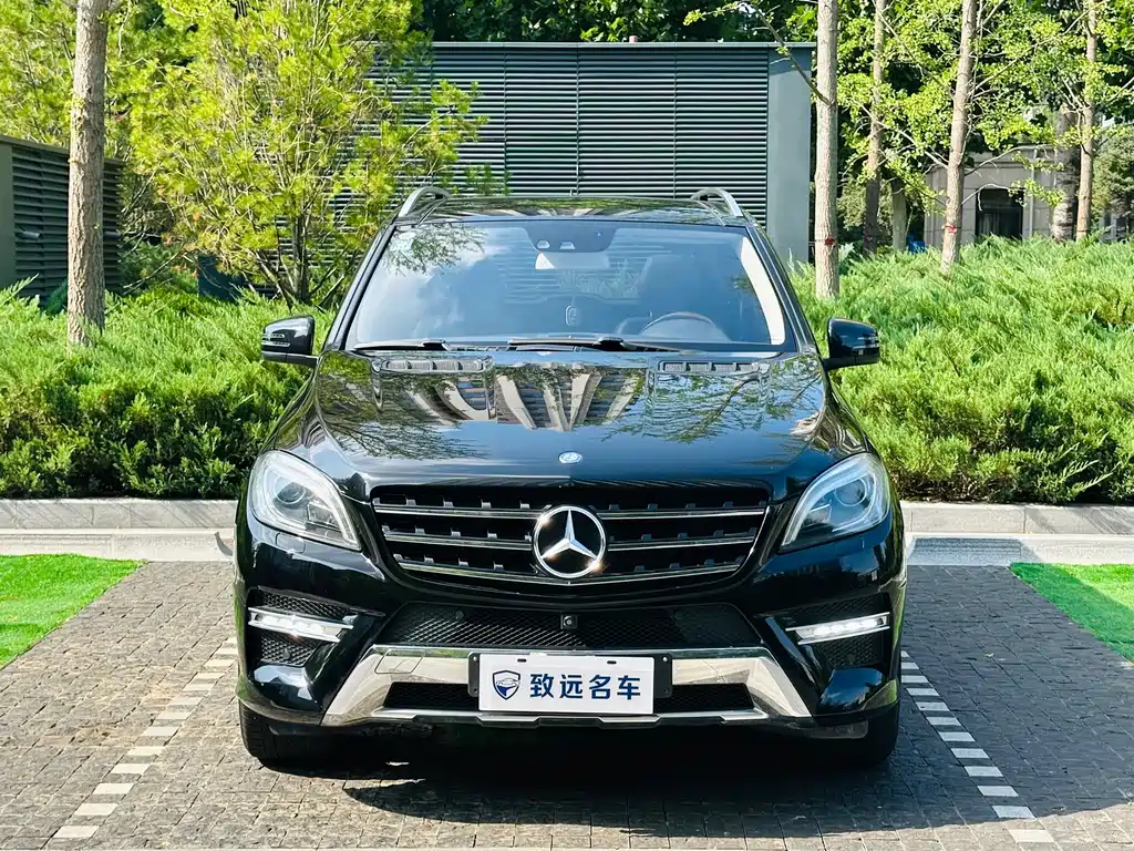 Mercedes-Benz M-Class — миниатюра 2