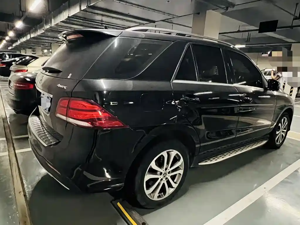 Mercedes-Benz GLE (Import) — миниатюра 8