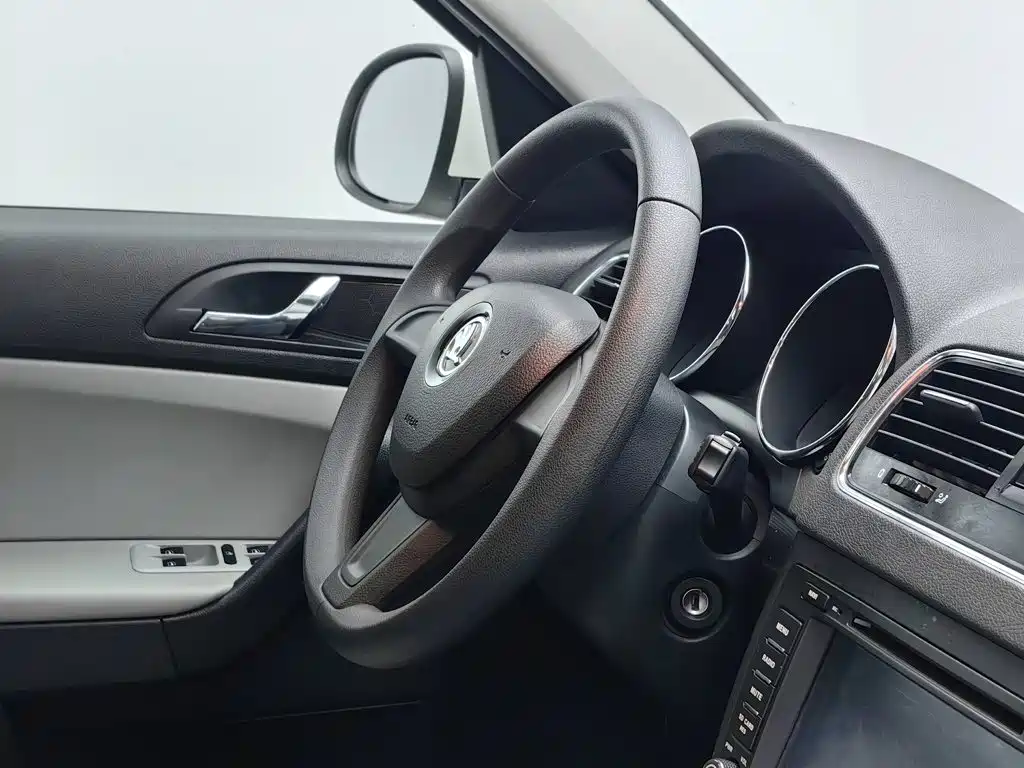 Skoda Yeti — миниатюра 22