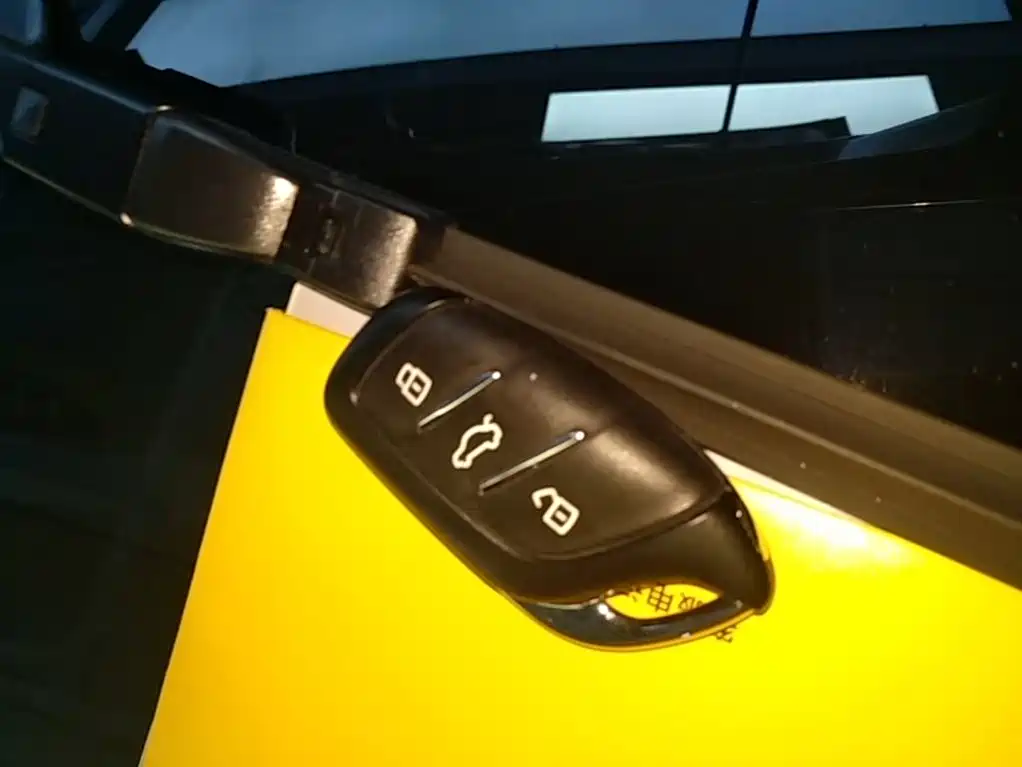 Roewe RX5 New Energy — миниатюра 9