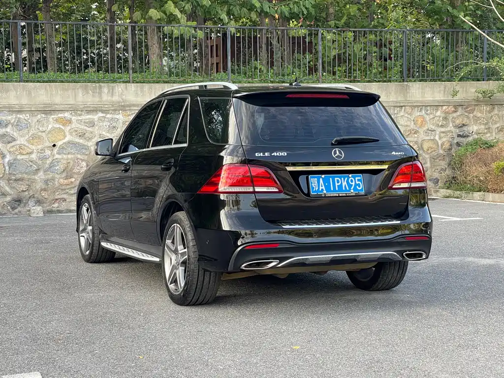 Mercedes-Benz GLE (Import) — миниатюра 9