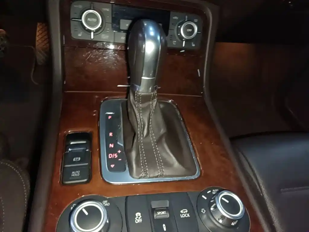 Volkswagen Touareg — миниатюра 14