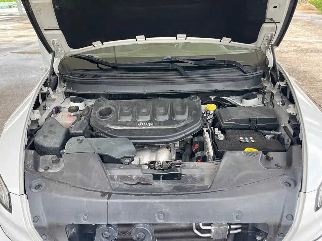 Jeep Cherokee - фото 23