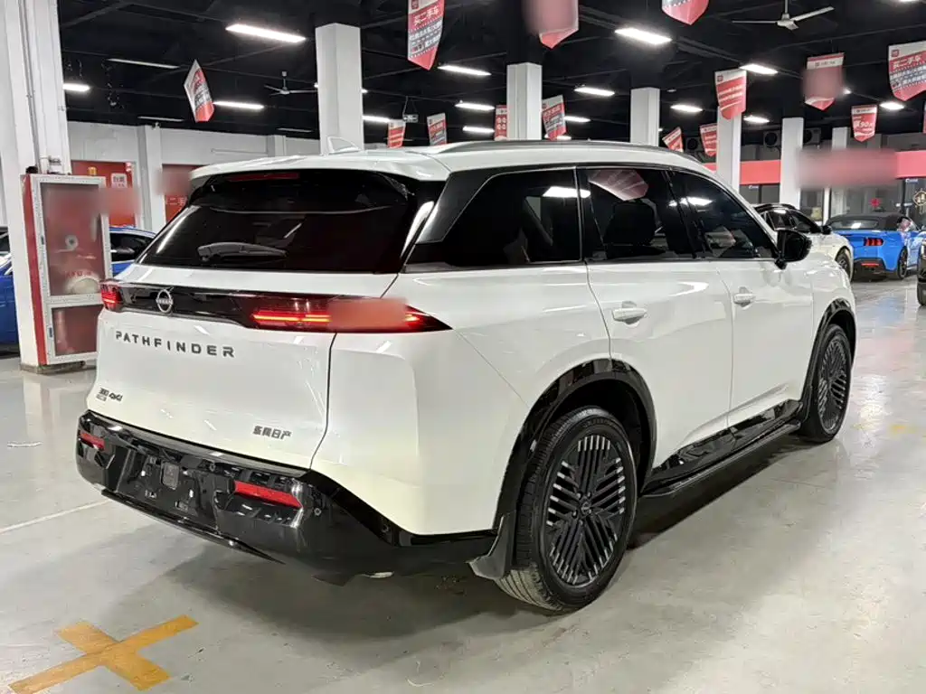 Nissan Teramont — миниатюра 11