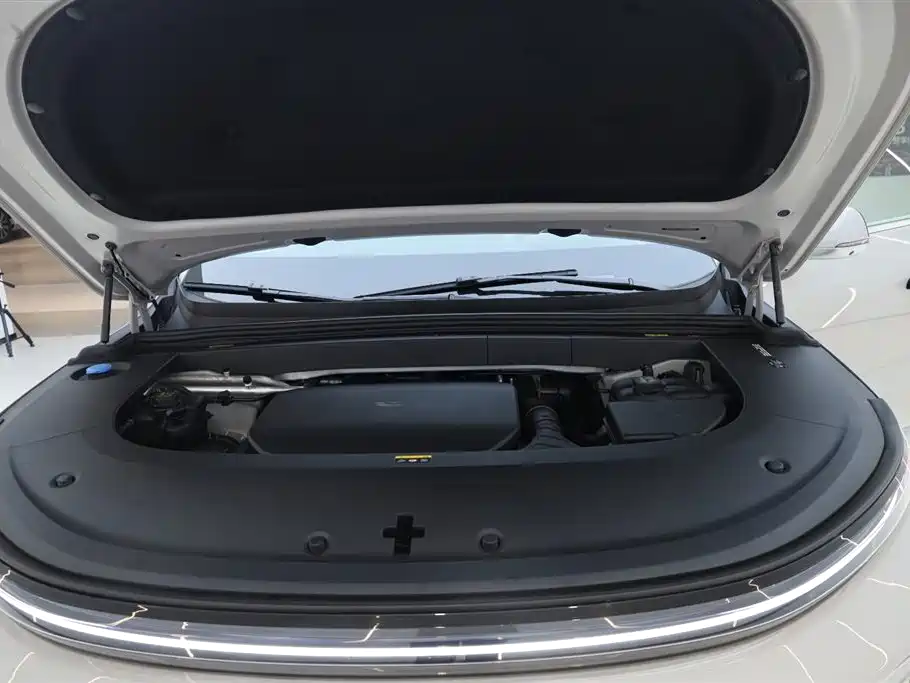 Li Auto L6 2024 Pro