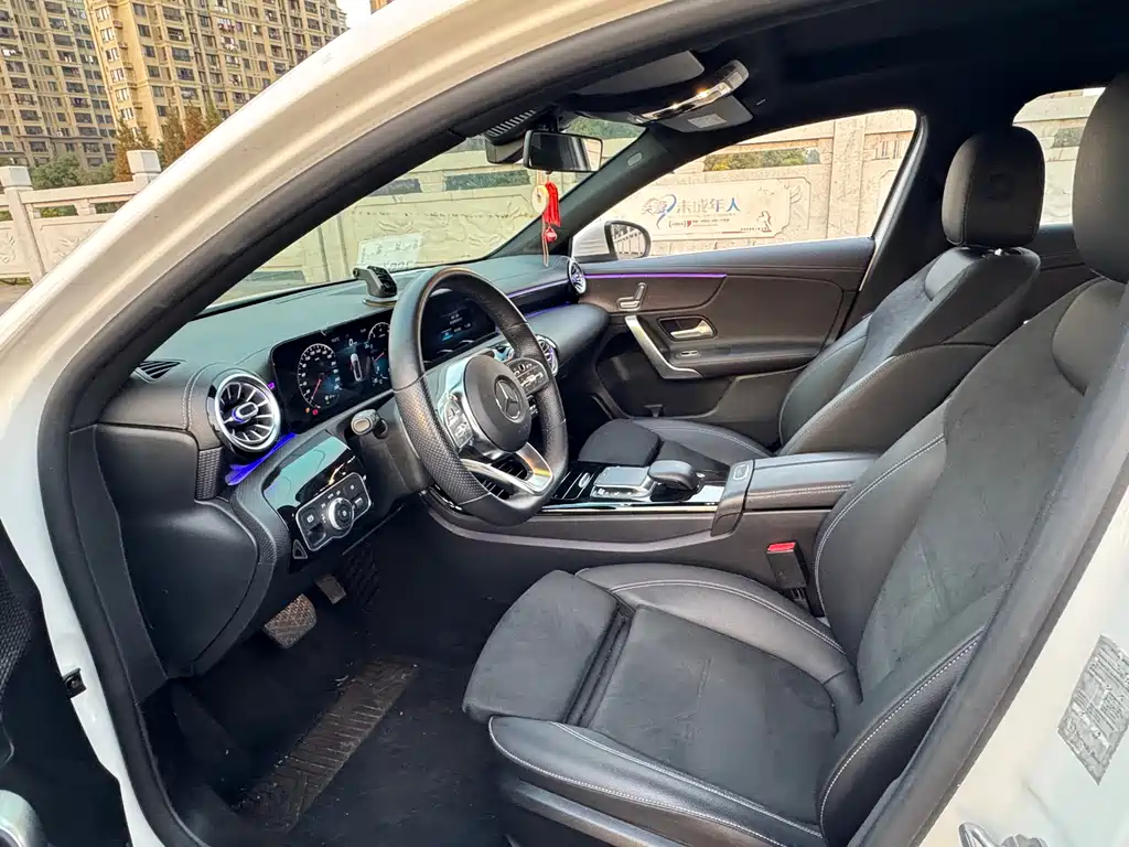 MERCEDES-BENZ A CLASS