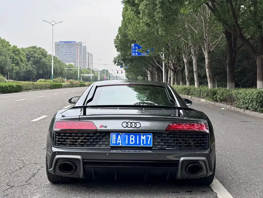 Audi R8 — миниатюра 5