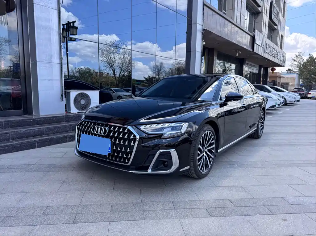 Audi A8 2025