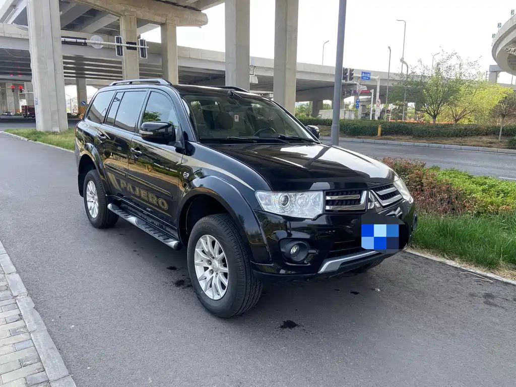 Mitsubishi Pajero Sport 2013 3.0L AT Luxury