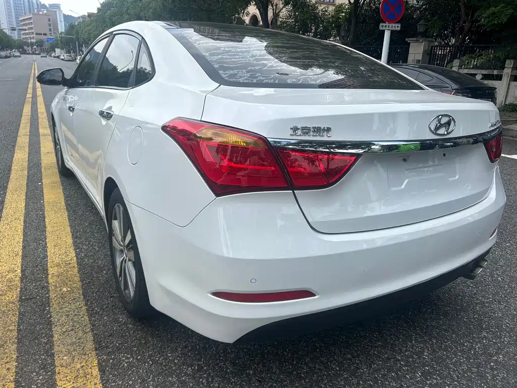 Hyundai Mistra — миниатюра 11