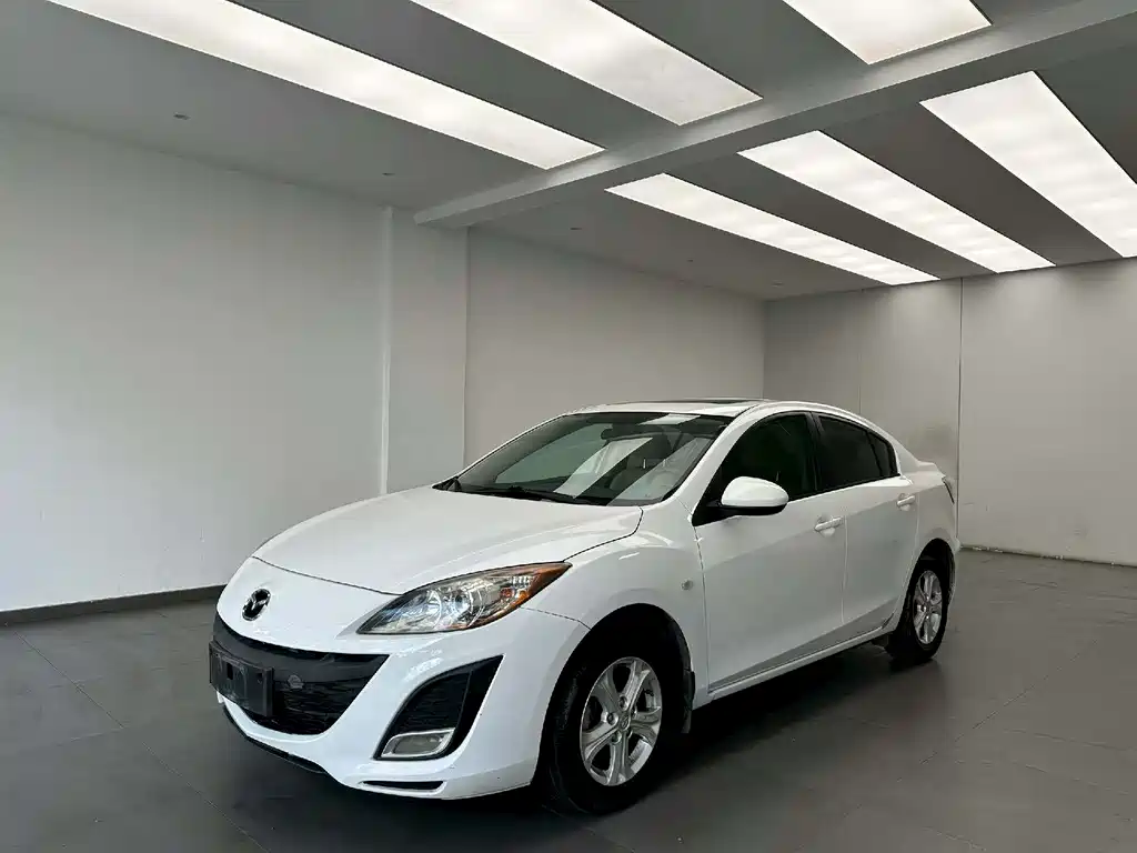 Mazda 3 Xingcheng 2012