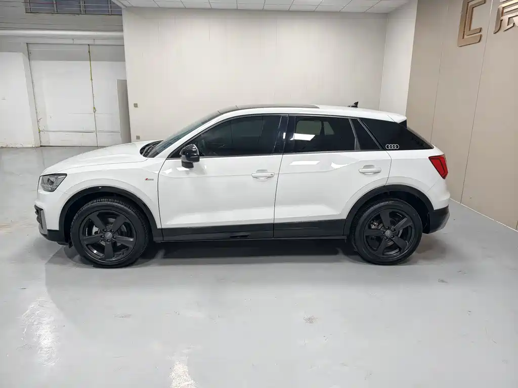 Audi Q2L — миниатюра 10