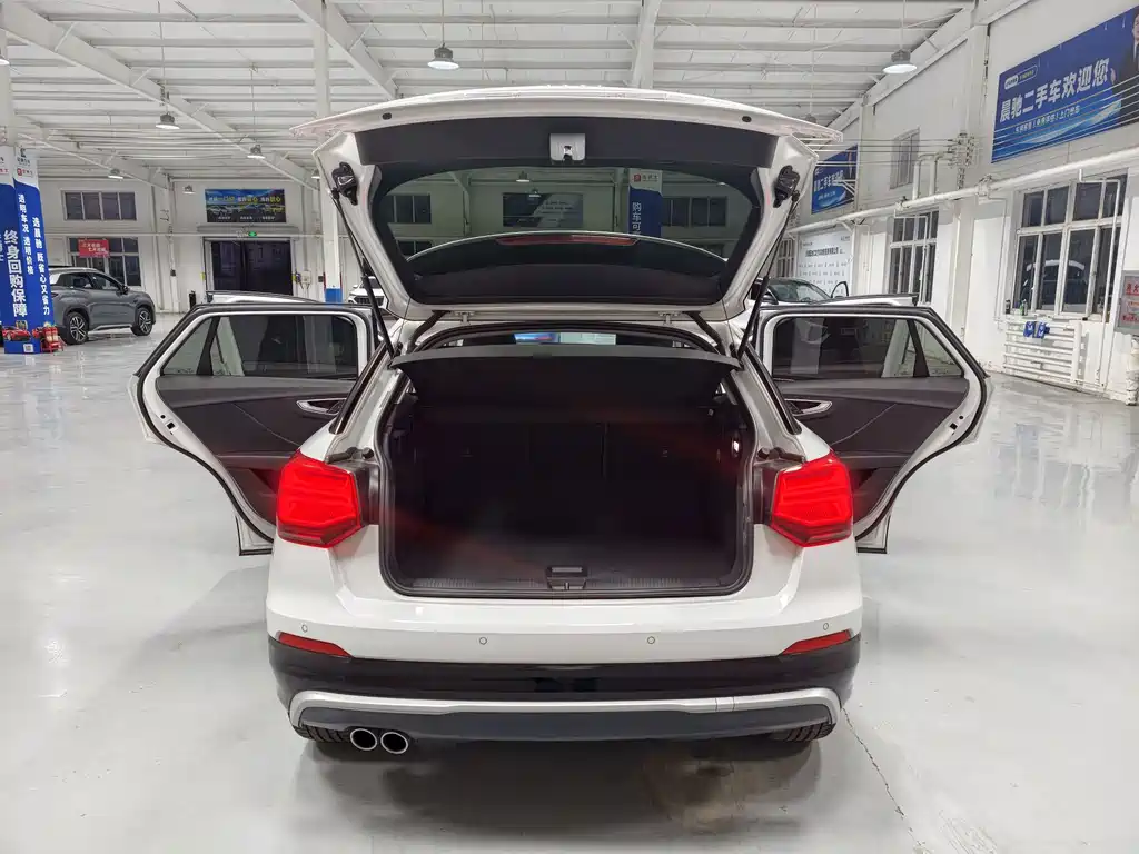 Audi Q2L — миниатюра 8